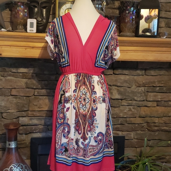 SALE⚡ADORABLE V-NECK  DRESS SZ M/L - Picture 4 of 8